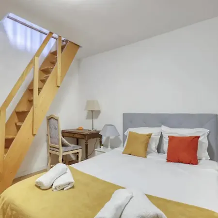 Typical Chic Parisian Flat-near Les Champs-elysees Apartament *
